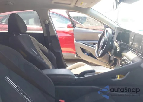 2022 Hyundai Elantra Sel from USA, damaged, VIN 5NPLM4AG1NH060111